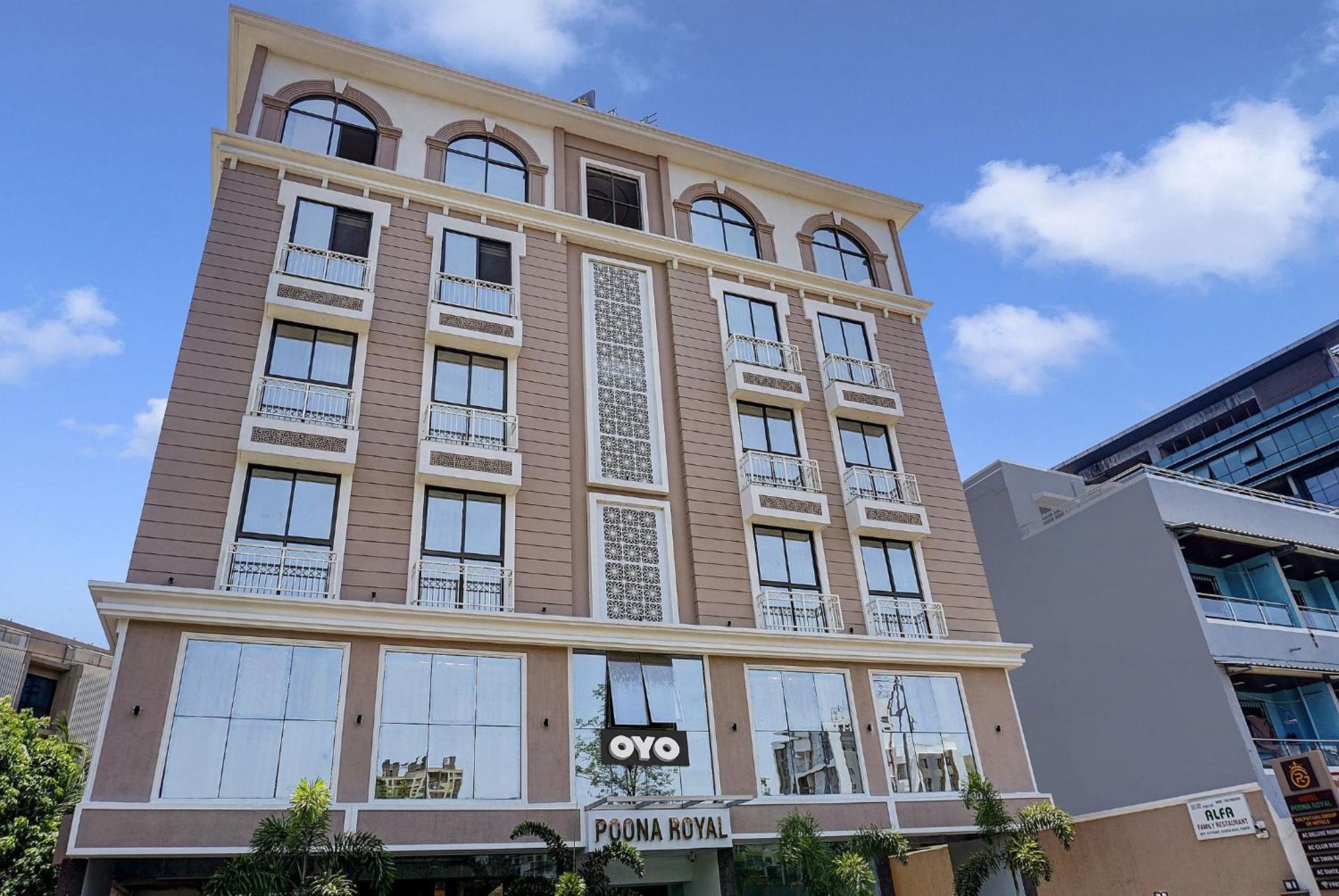 Hotel Super Townhouse Poona Royal à Pimpri-Chinchwad Extérieur photo