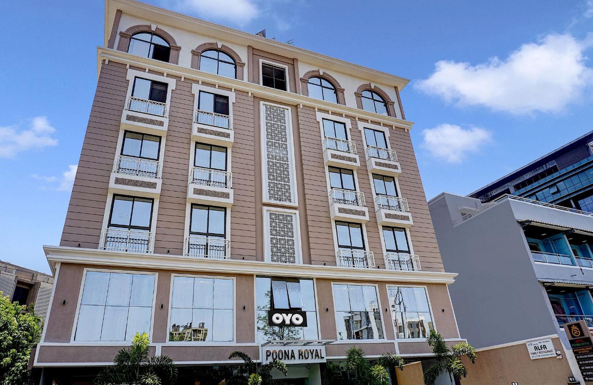 Hotel Super Townhouse Poona Royal à Pimpri-Chinchwad Extérieur photo